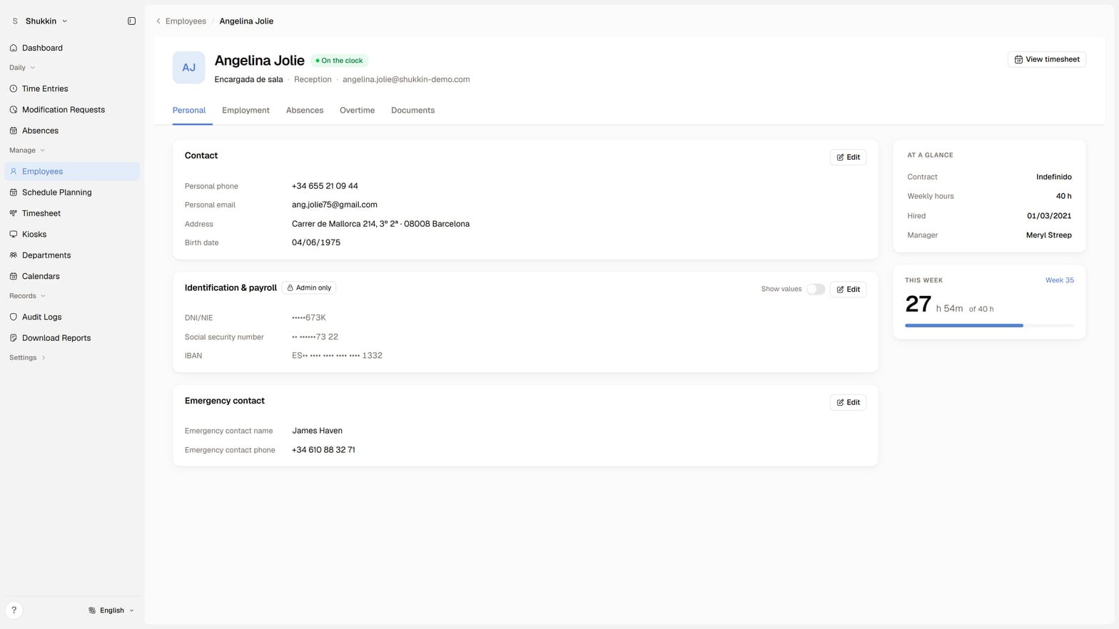 Shukkin employee record: one person's contract, hours and documents in a single file